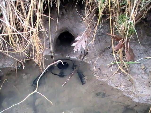 Pocket set with foothold trap