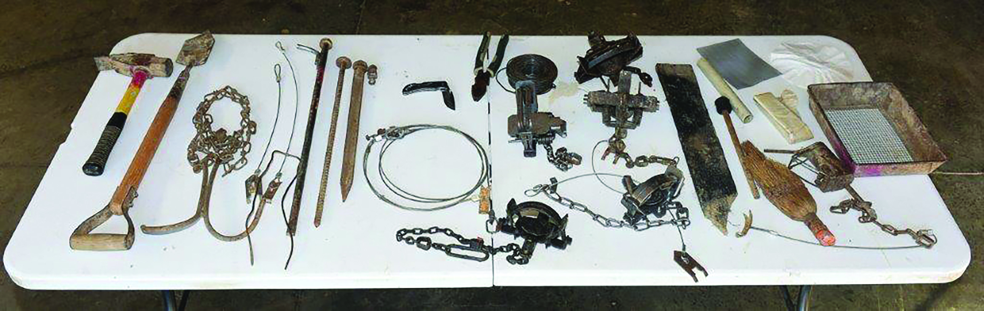 Land trapping equipment